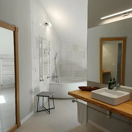 Pensjonat Quinta De Marzovelos 4*